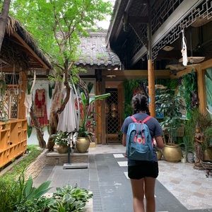 Meet your Posher, Sofia